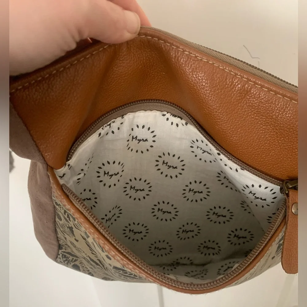 Myra Adjustable Crossbody Messenger Bag